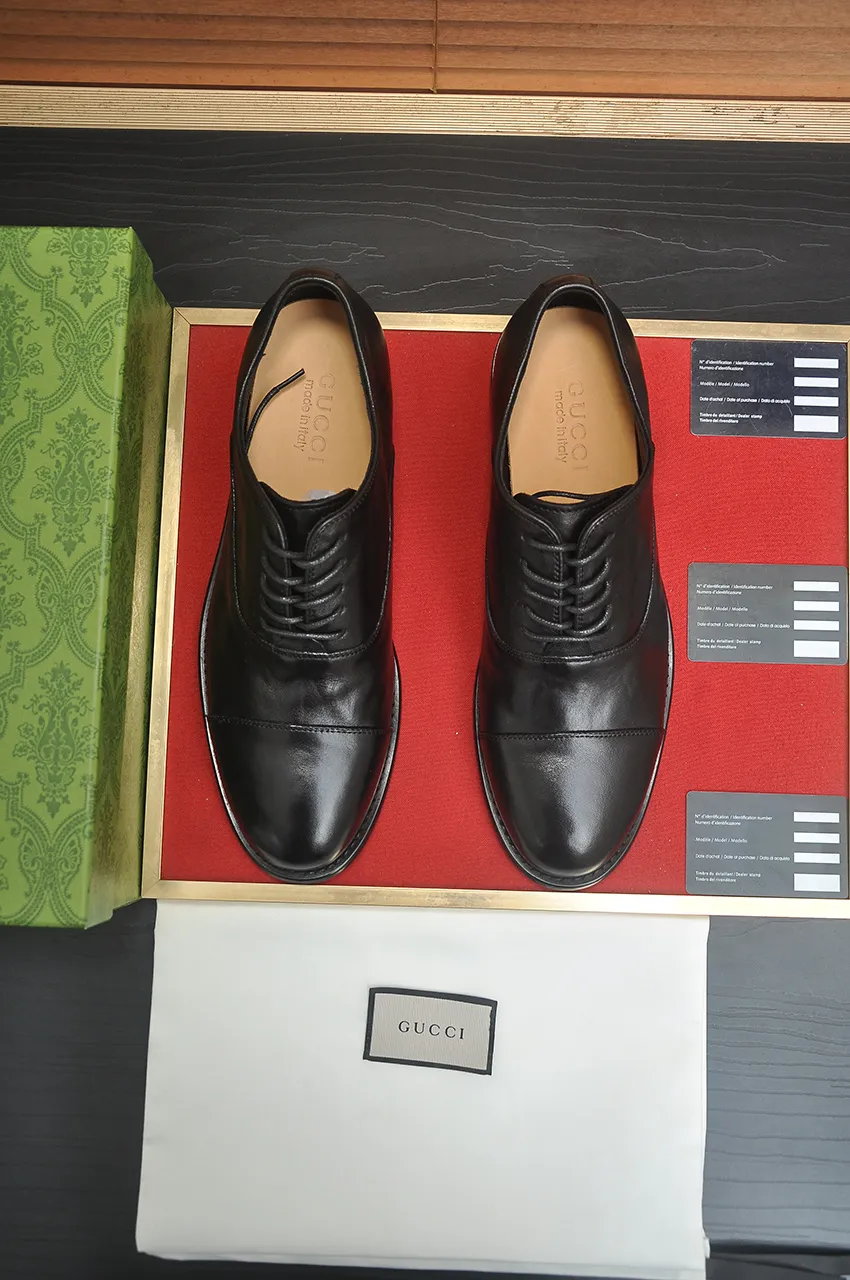 Men's shoes 💰580💶 Brand: GUCCI (Gucci) Standard code: Men's code 38/44 (45 can be customized) Grade: Same as the official website Original quality Material: Original cowhide Water-dyed cowhide lining Original rubber outsole Style category: Men's fashionable casual leather shoes Distinguished big-name luxury elements Top luxury Color: Actual picture